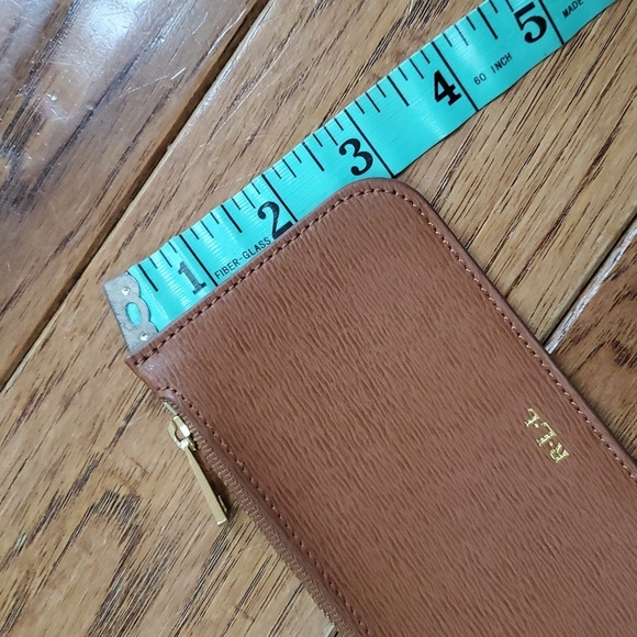 Lauren Ralph Lauren tan change card purse - Picture 8 of 8